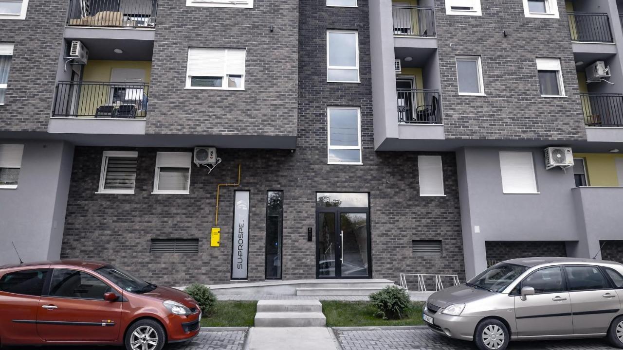Apartment Delux 14 Subotica Buitenkant foto
