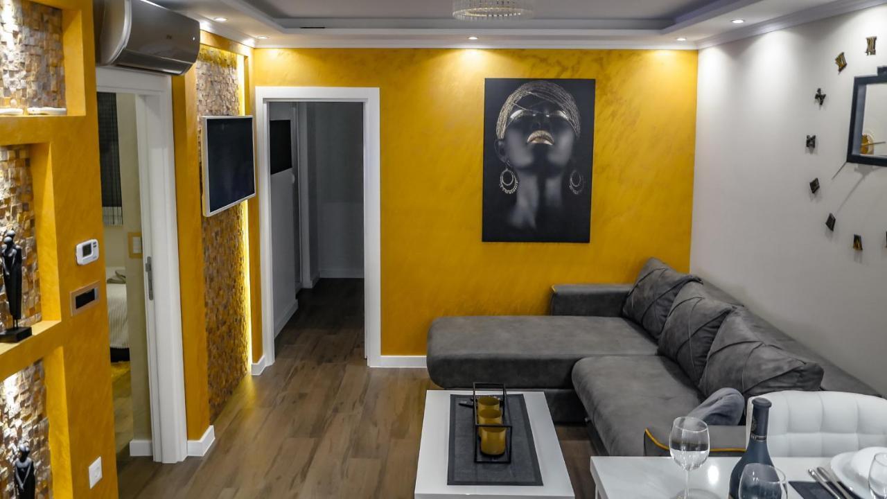 Apartment Delux 14 Subotica Buitenkant foto