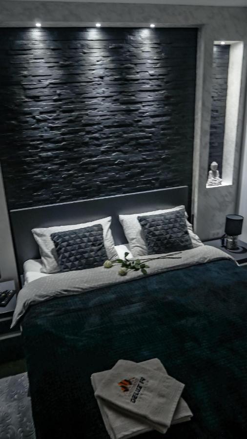 Apartment Delux 14 Subotica Buitenkant foto